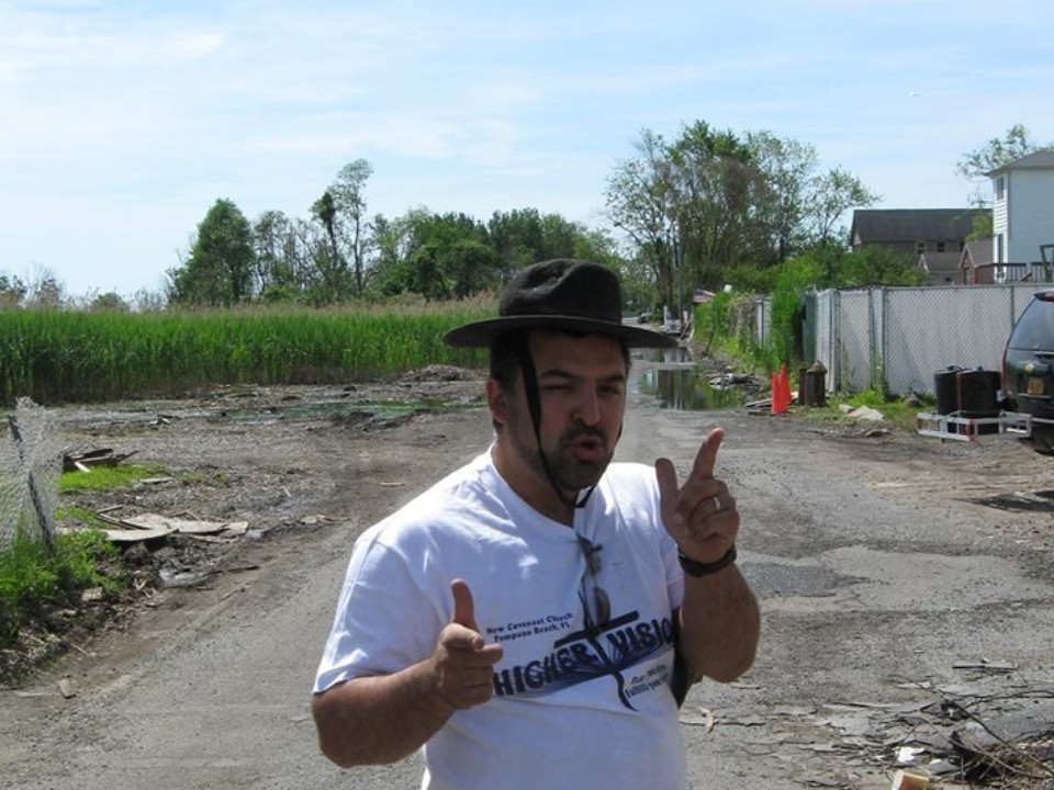 A pastor's face only a mother could love...