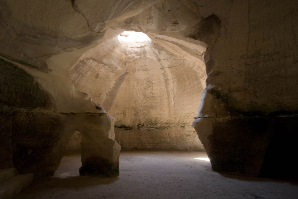 Caves throughout Palestine are big enough to shelter hundreds of troops. According to 1 Samuel, David and his Mighty Men used caves extensively to escape King Saul.